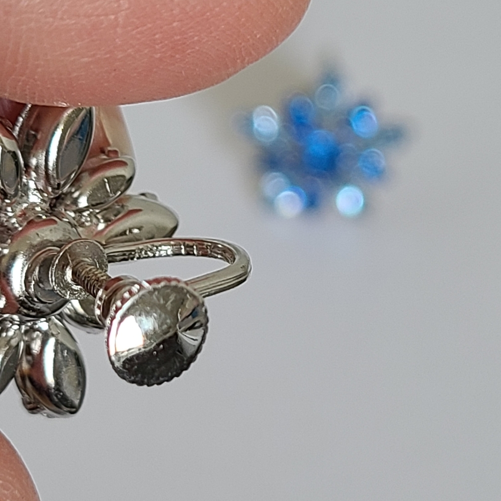 Vintage Jay Flex Sterling Silver Blue Rhinestone Flower Screw Back Stud Earrings - Picture 15 of 15